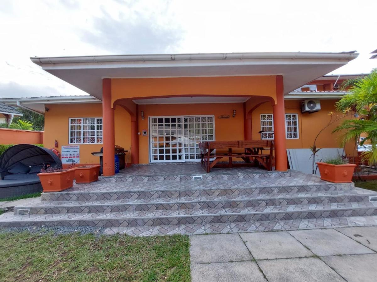 Beau Vallon Villa Self Catering With Pool Екстериор снимка