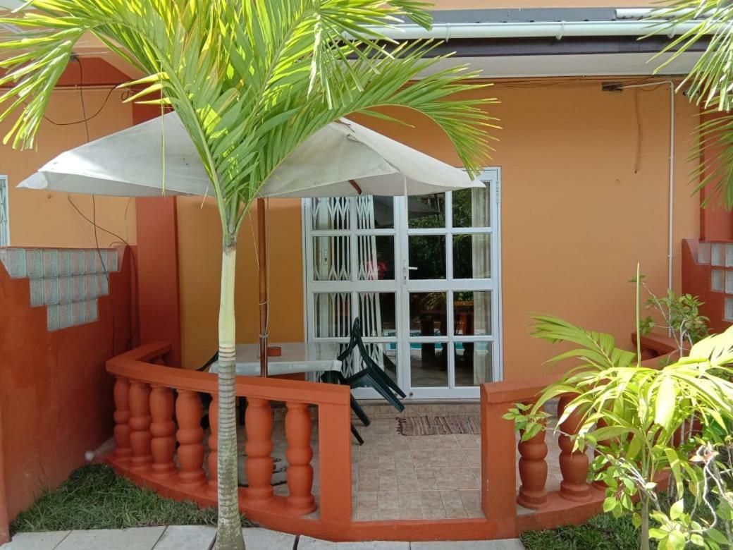 Beau Vallon Villa Self Catering With Pool Екстериор снимка